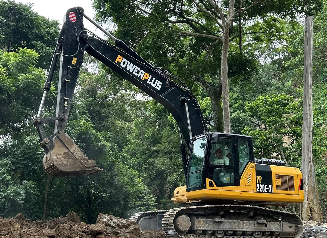 POWERPLUS PP220E-XI crawler excavator working on site